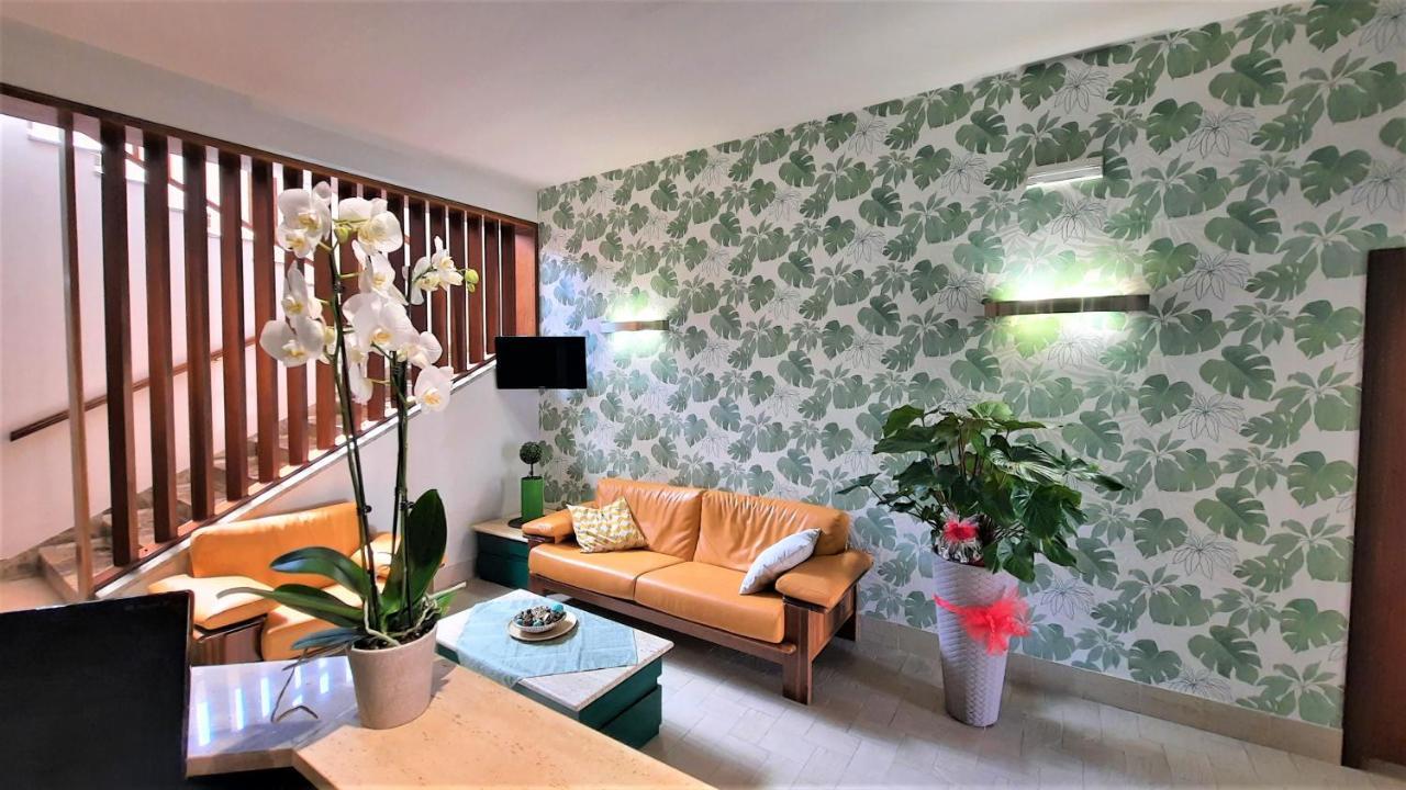Hotel Pineta San Benedetto del Tronto Eksteriør billede