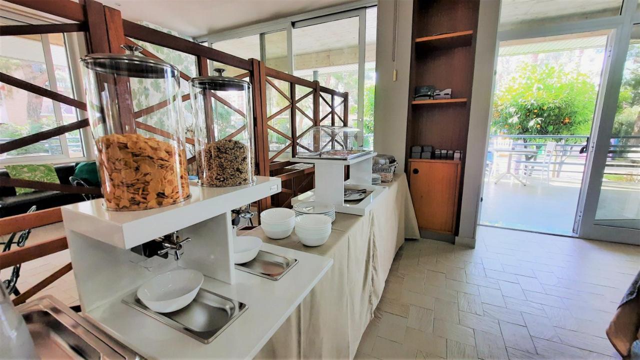 Hotel Pineta San Benedetto del Tronto Eksteriør billede
