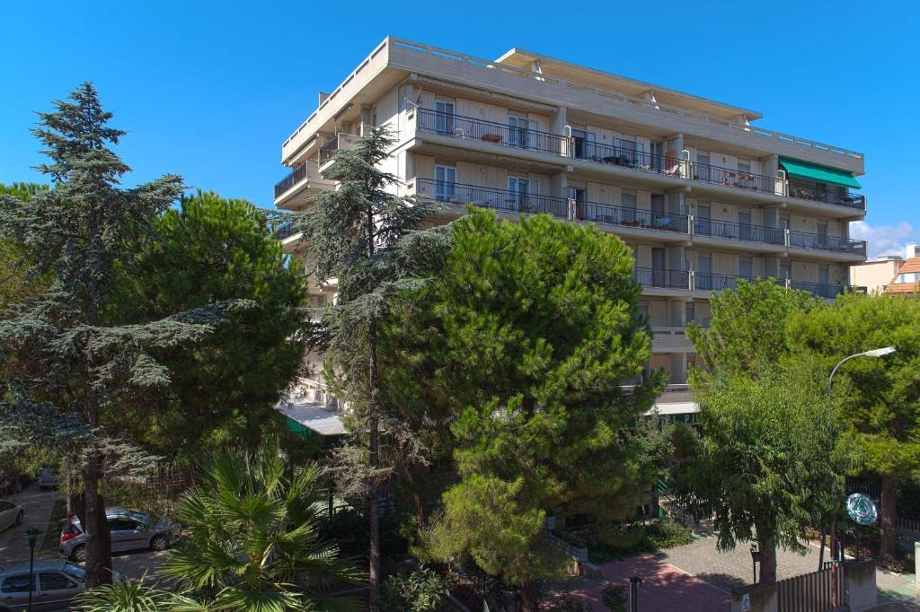 Hotel Pineta San Benedetto del Tronto Eksteriør billede